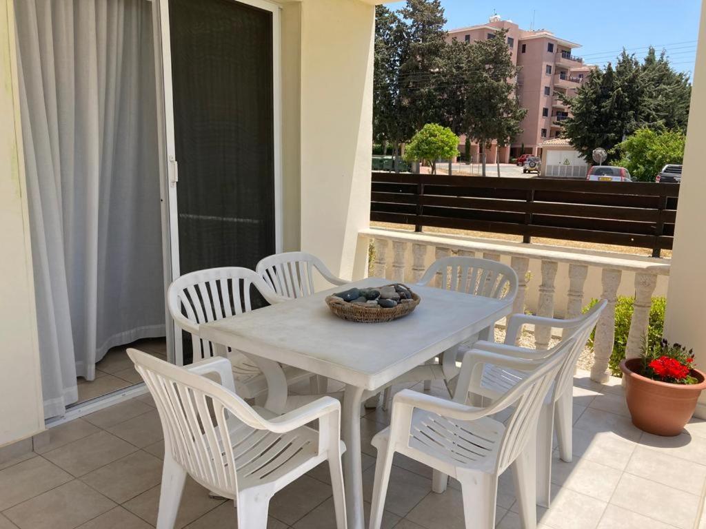 Diana 49 Lägenhet Paphos Exteriör bild